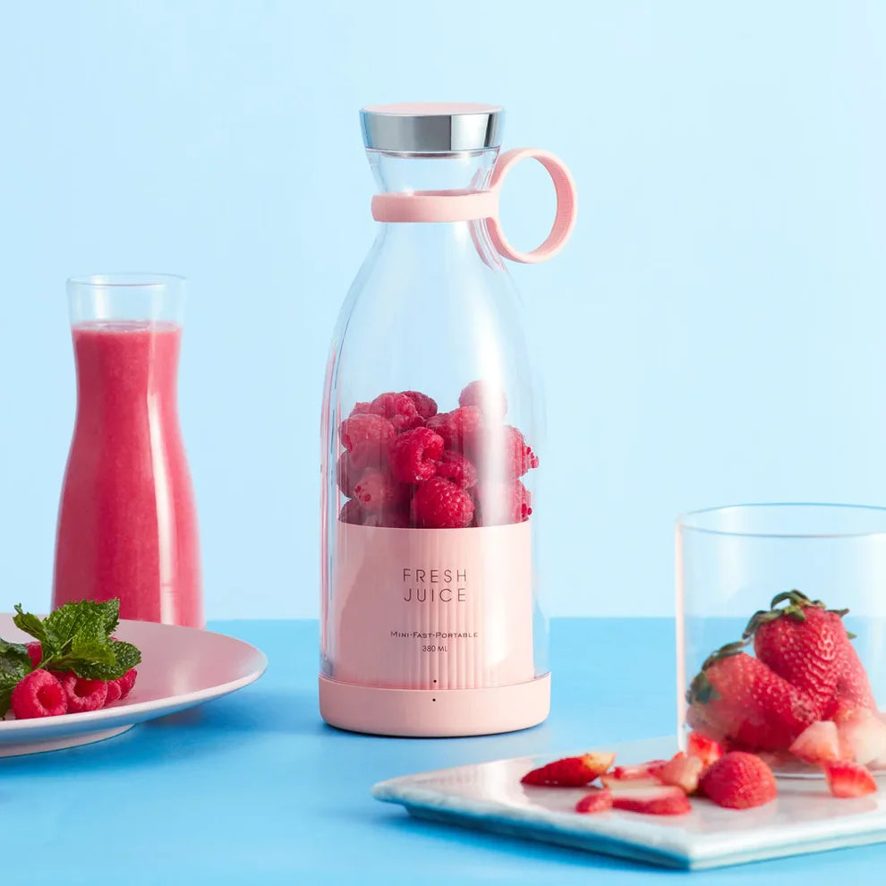 🍓 BlendGo™ Mini Portable Blender Bottle